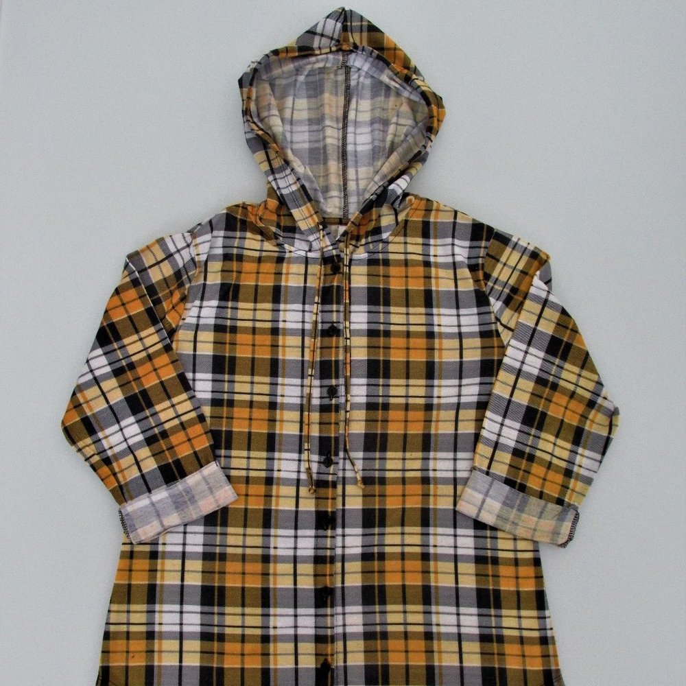 Essenza Women's Knit Hooded  Shirt Size Large (Juniors)